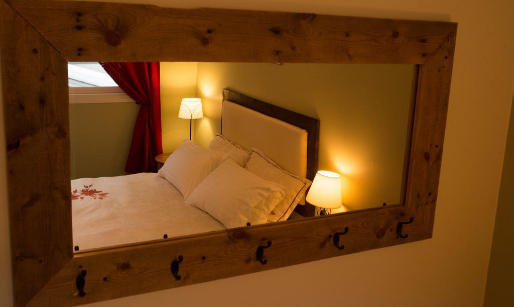 Alpenrose Revelstoke Bed & Breakfast Ruang foto