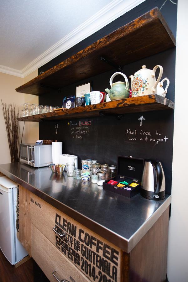 Alpenrose Revelstoke Bed & Breakfast Bagian luar foto